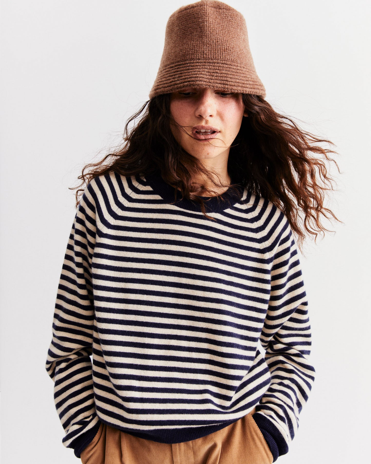 The Sydney - Navy/Cream