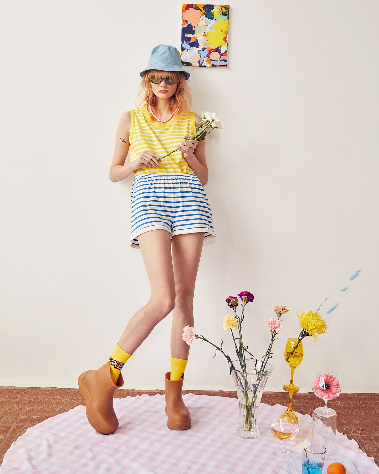 The Short - White/Royal Blue