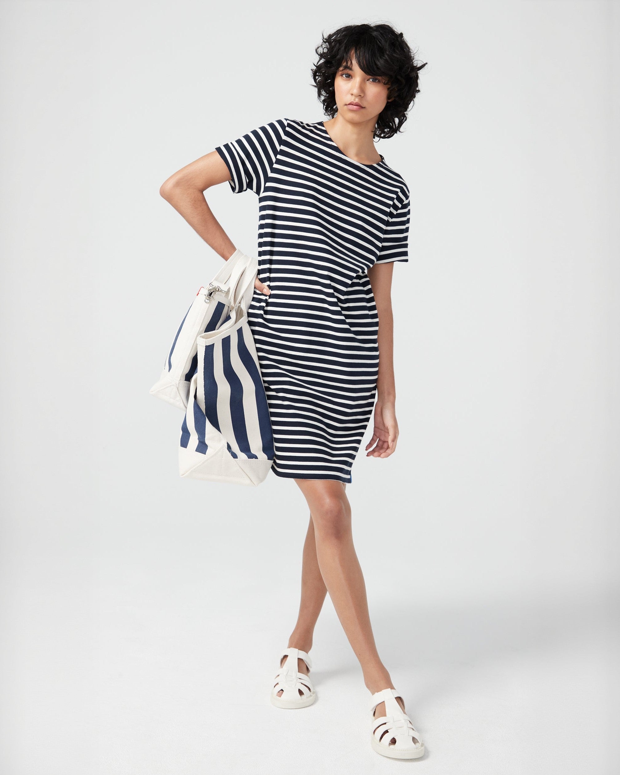 The All Over Striped Tote - Canvas/Navy