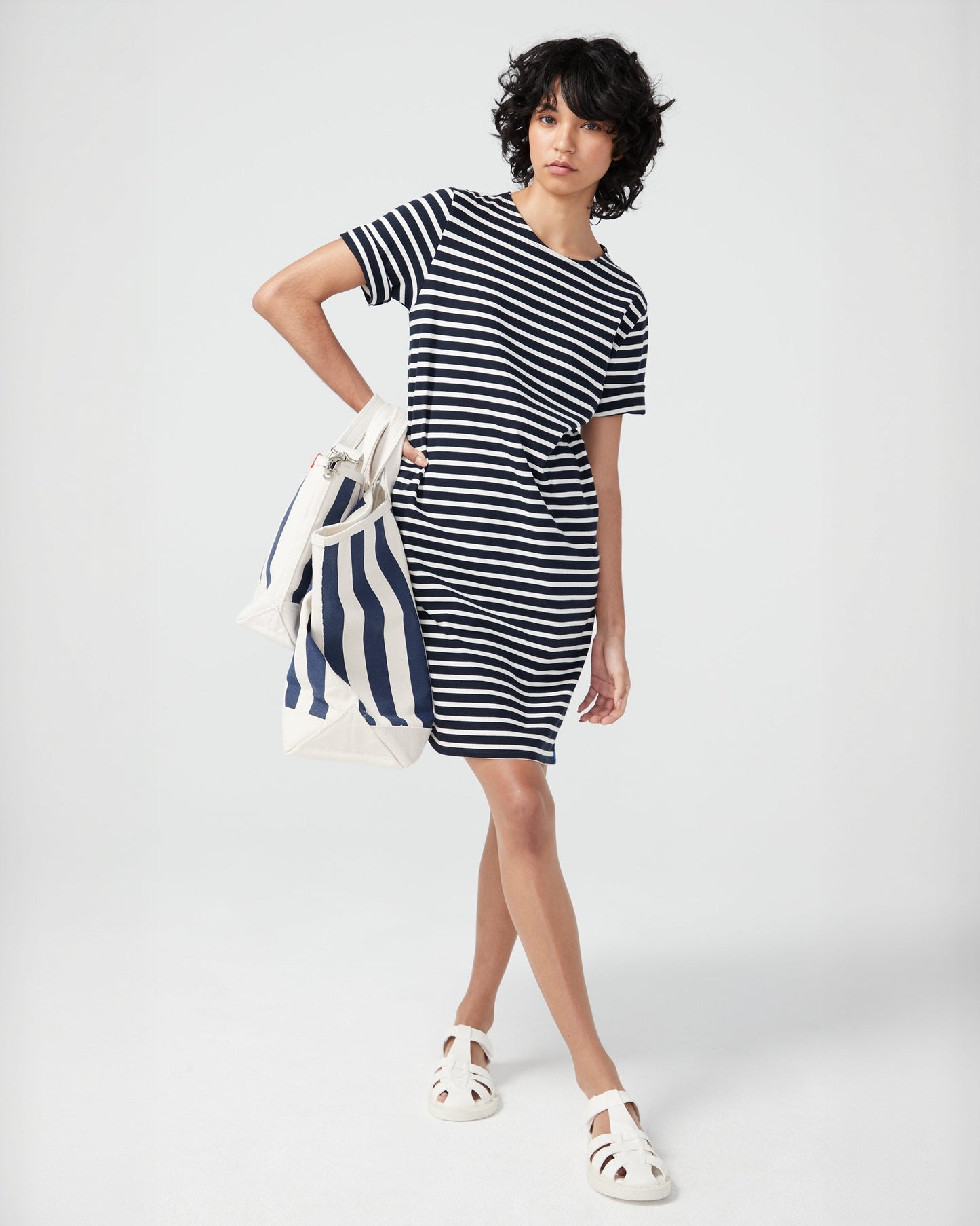 The All Over Striped Tote - Canvas/Navy