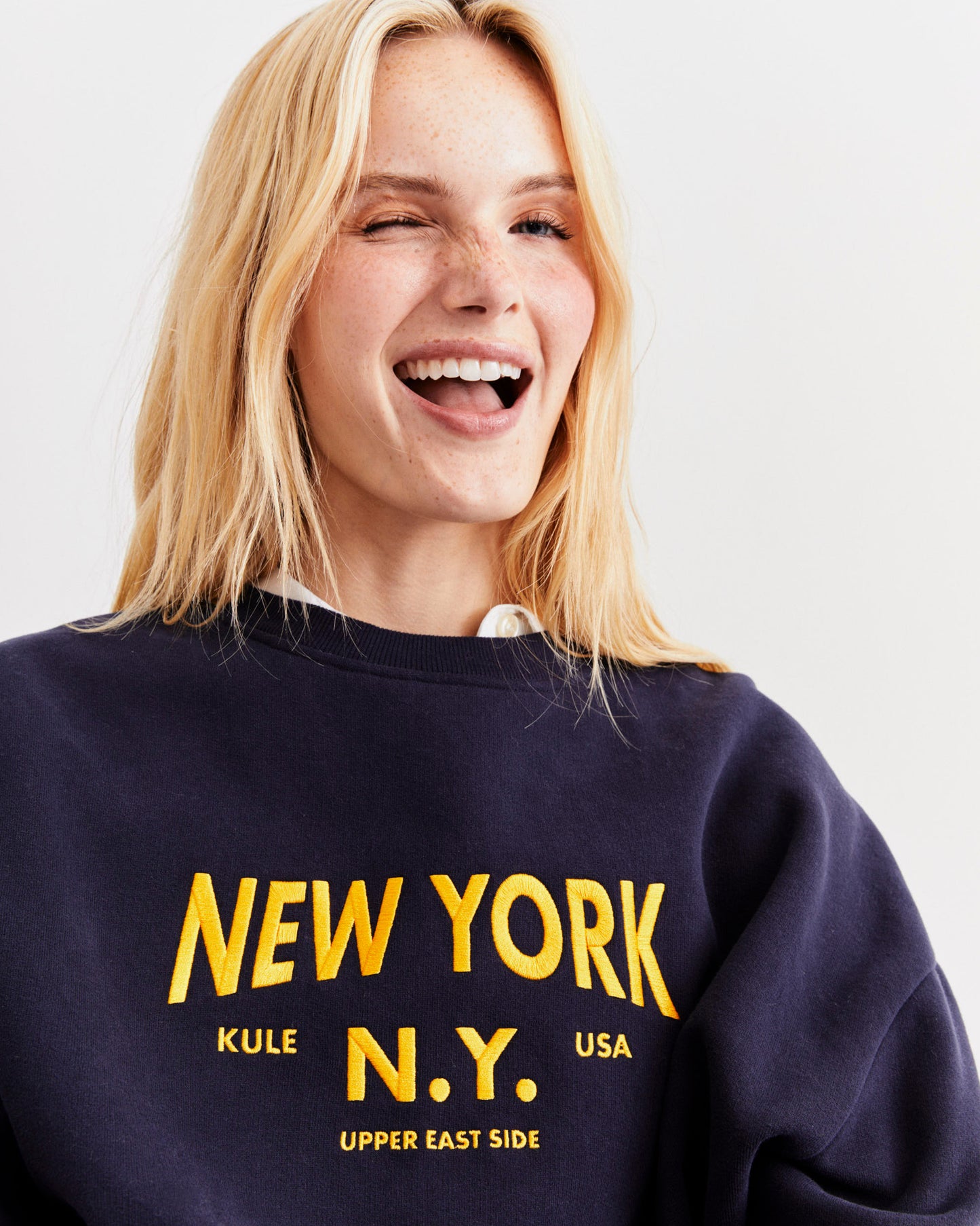 The Oversized New York NY Sweatshirt - Navy
